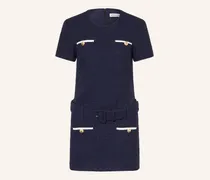 Etuikleid aus Bouclé