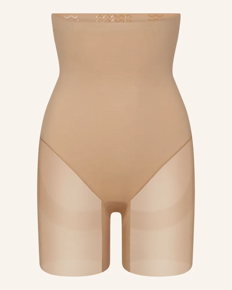 SKIMS Shape-Shorts Power Mesh beige Clay