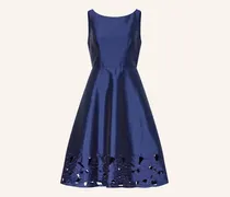 Kleid mit Lochspitze