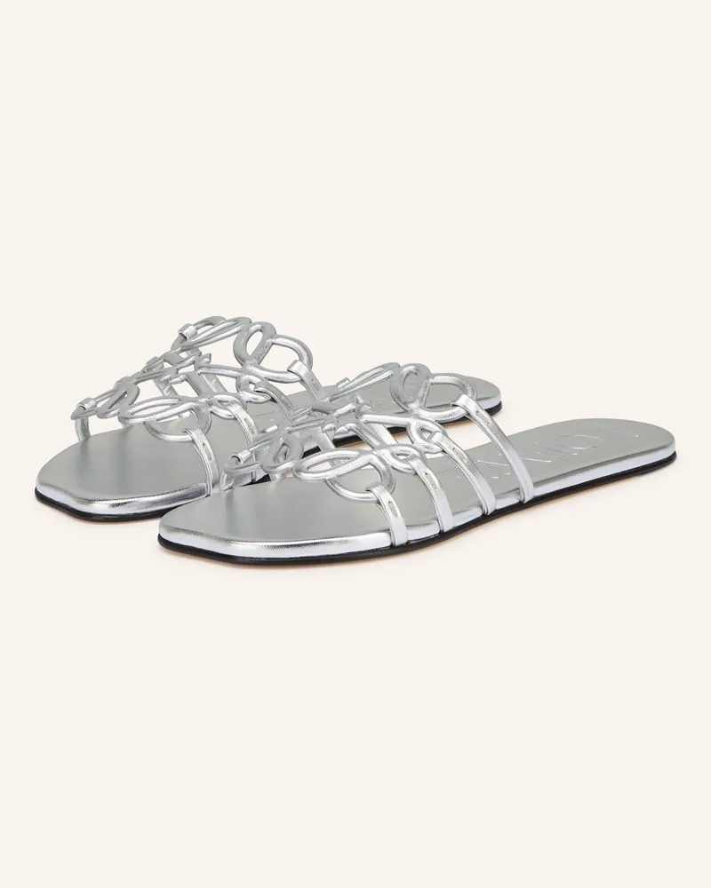 Loewe Pantoletten Petal Anagram silber Silber