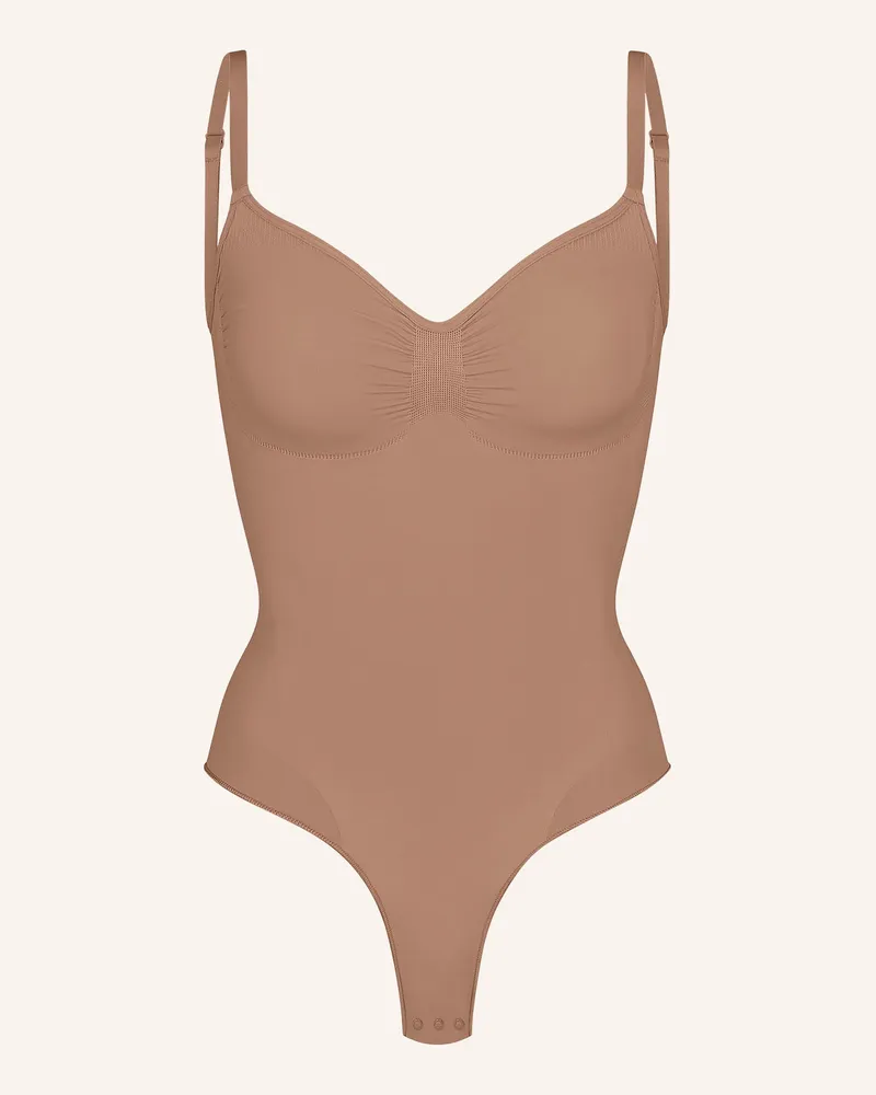 SKIMS Shape-Body Seamless Sculpt beige Sienna