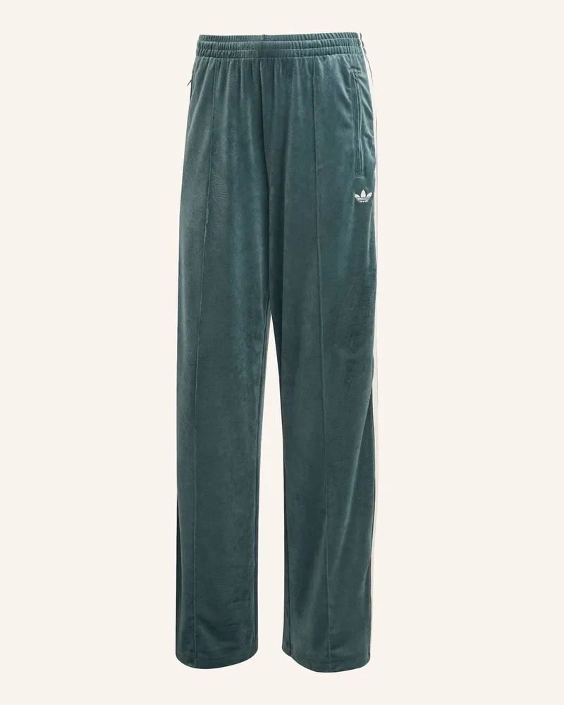 adidas ADIDAS ORIGINALS X LIBERTY LONDON AUFGEPRÄGTE SAMT-TRAININGSHOSE Grün