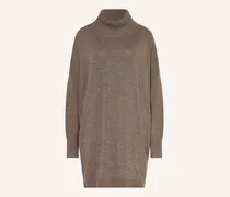 Strickkleid