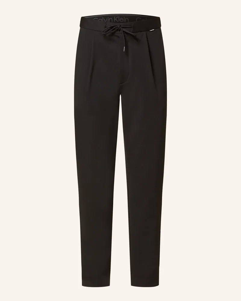 Calvin Klein Hose im Jogging Stil Tapered Fit Schwarz