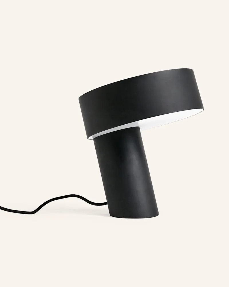 Hay Tischleuchte Slant schwarz Schwarz