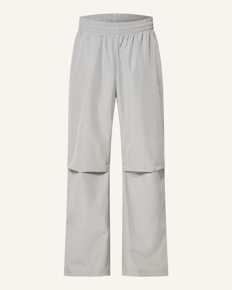 New Balance Track Pants Elusive Shell grau Grau