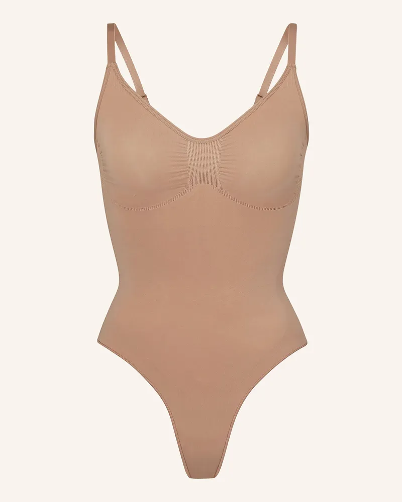 SKIMS Shape-Body Seamless Sculpt beige Sienna