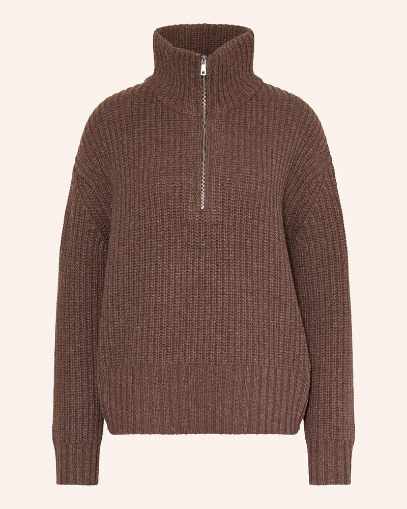 Mrs & HUGS Troyer braun Braun