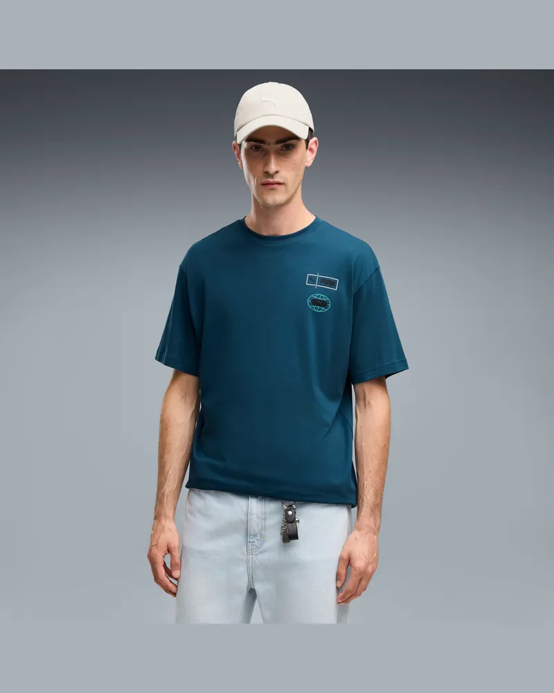 Puma Graphics Relaxed Stacked T-Shirt Herren, Kleidung, Blau Blau