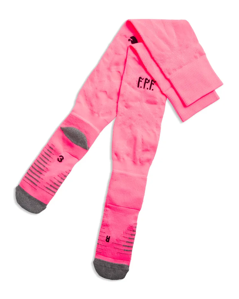 Puma x PORTUGAL x SALEHE BEMBURY Graphic Torwartsocken Herren, Kleidung, Rosa Rosa