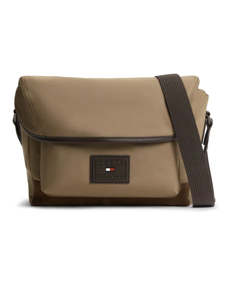 Tommy Hilfiger Crossbody-Umhängetasche aus Canvas mit Lederakzenten und Aufnäher in Beige