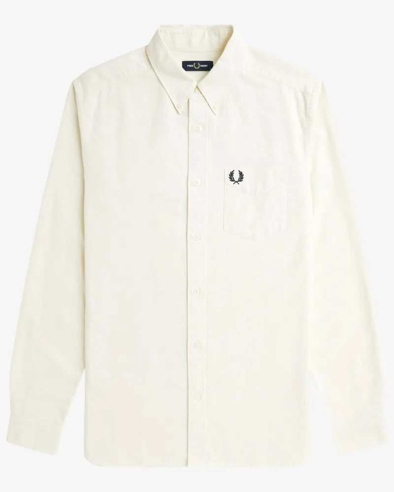 Fred Perry Hemd mit Brusttasche und Logo-Stickerei in Offwhite
