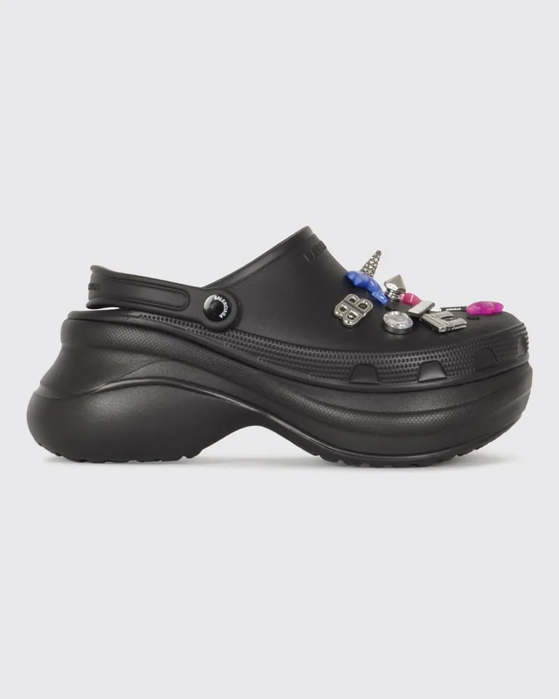 Balenciaga Sabot-Mules aus EVA mit Metallnieten und Monogramm-Charm Schwarz
