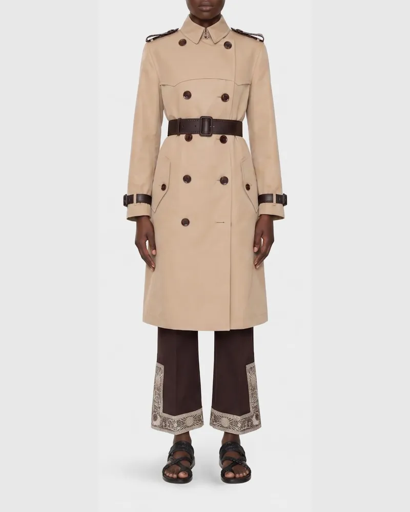 Burberry Zweireihiger Trenchcoat aus Baumwolle und Seide Beige