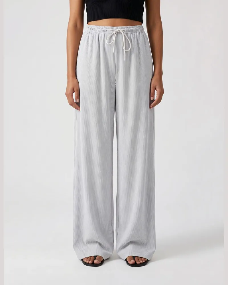 Emporio Armani Weite Hose aus gestreiftem Crêpe Beige