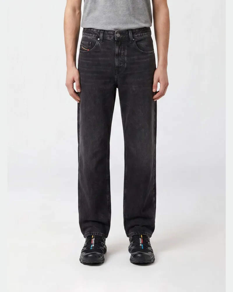 Diesel Wide Leg Jeans D-Macro aus niedrigem Denim mit Knopfverschluss Schwarz