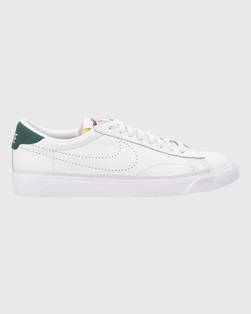 Nike Tennis Classic AC Sneaker aus Glattleder mit perforiertem Swoosh Weiß