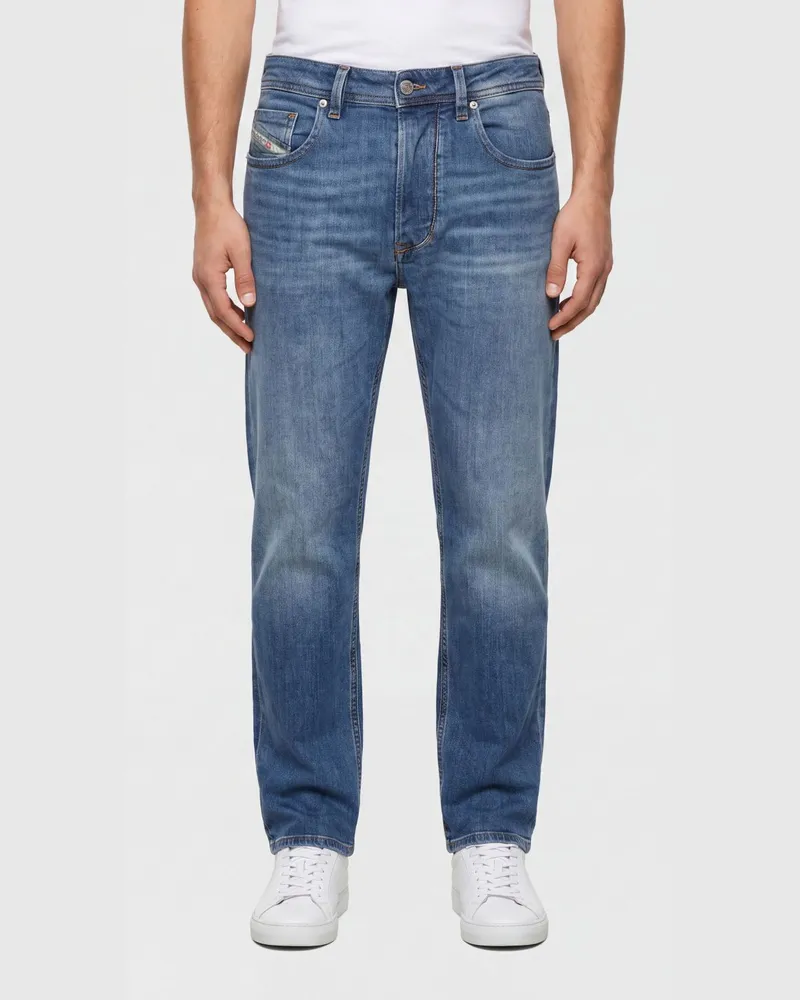 Diesel 1985 Larkee Regular Fit Straight-Leg Jeans aus Stretch-Denim Blau