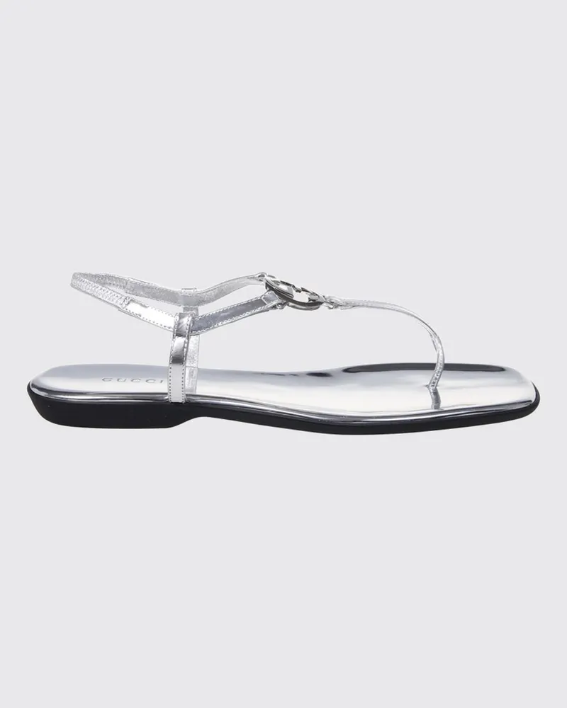 Gucci GG Zehenstegsandalen von aus laminiertem Leder mit niedrigem Absatz Grau