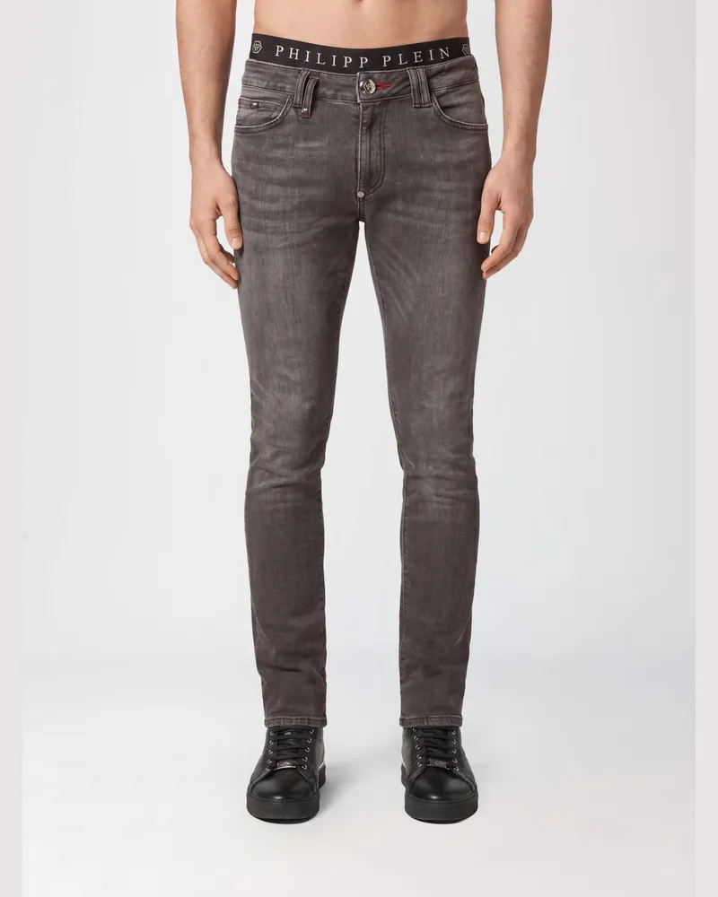 Philipp Plein Slim Fit Skinny Jeans aus Baumwolldenim mit Metall-Logo-Plakette Grau