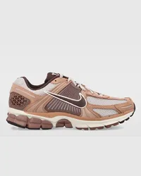 Nike Sneakers Mud