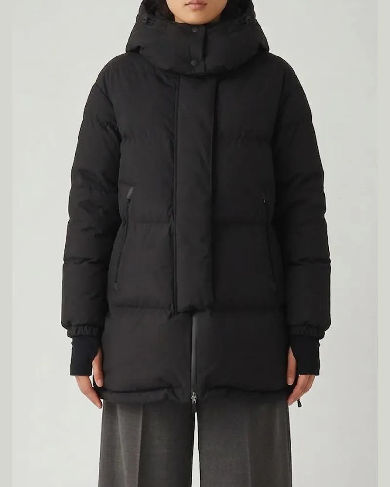 Herno Kurze Daunenjacke mit Kapuze aus gestepptem Nylon mit wasserabweisendem Finish Schwarz
