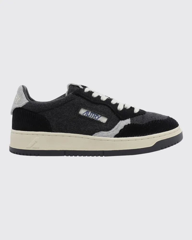 AUTRY Medalist Low Sneaker aus glattem Kalbsleder mit perforierter Spitze Schwarz