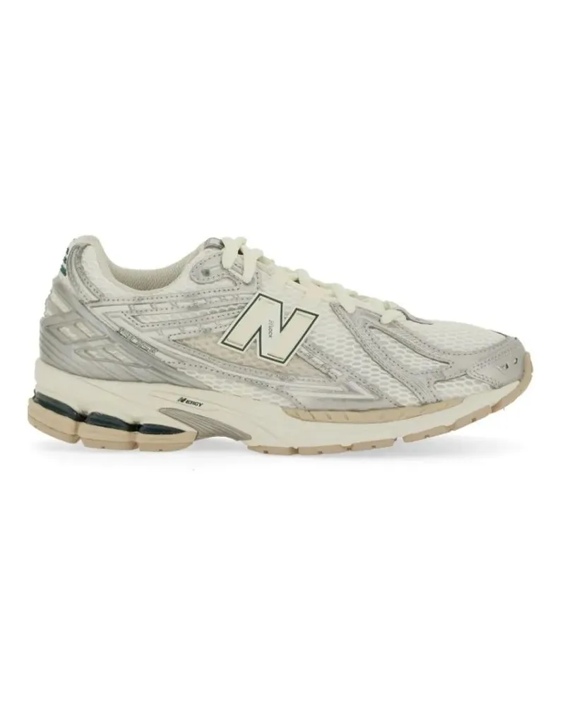 New Balance Low-Top Sneaker Layered Mesh Sneakers With Cushioned Sole And Sign grau Grau