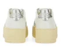 Low-Top Sneaker 