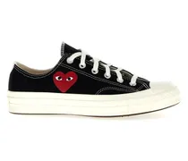 Low-Top Sneaker Canvas Sneakers With Contrast Heart Print schwarz