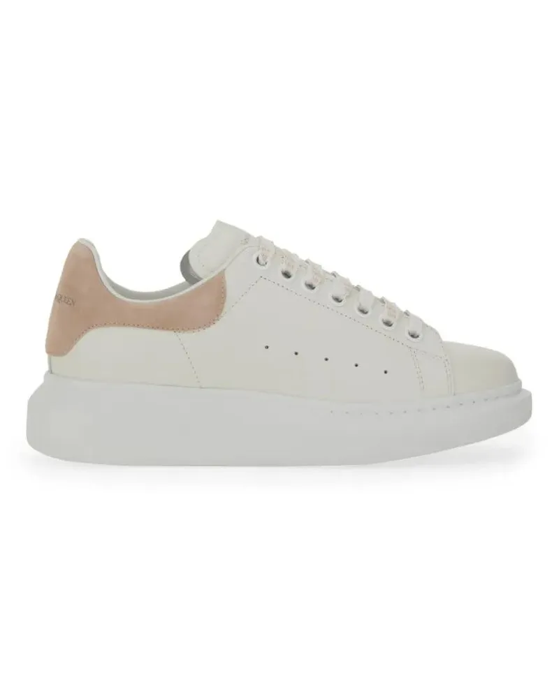 Alexander McQueen Low-Top Sneaker Oversized Calfskin Sneakers With Suede Heel Tab weiß Weiß