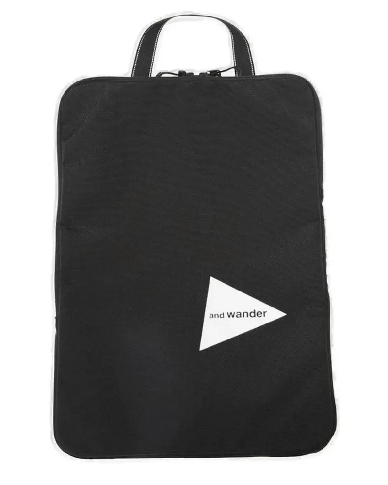 and wander Rucksäcke Structured Black Bag With Minimalist Design schwarz Schwarz