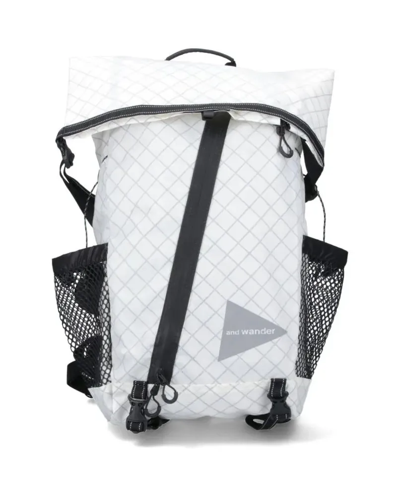 and wander Rucksäcke Minimalist White Bag With Smooth Texture weiß Weiß