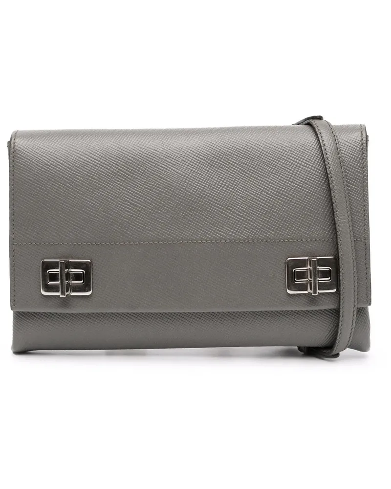 Prada Hobo Bags Saffiano Cuir Twist Lock Chain Flap grau Grau