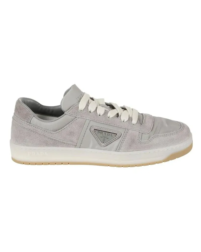 Prada Low-Top Sneaker Elevated Low-Profile Sneakers With Textured Design grau Grau