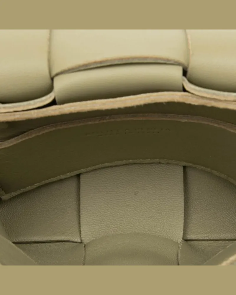 Bottega Veneta Hobo Bags Candy Nappa Intrecciato Cassette Crossbody braun Braun