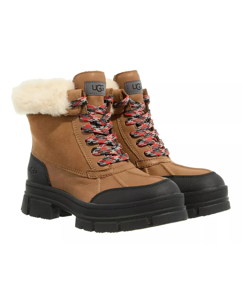 UGG Boots & Stiefeletten W Ashton Addie Braun