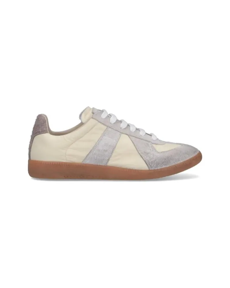 Maison Margiela Low-Top Sneaker "Replica" Sneakers – Off-White beige Beige