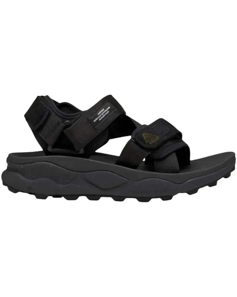Flower MOUNTAIN Slipper & Pantoletten Sandals Black schwarz Schwarz