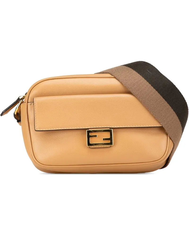 Fendi Hobo Bags 2000-2010 Leather Baguette Camera Bag braun Braun