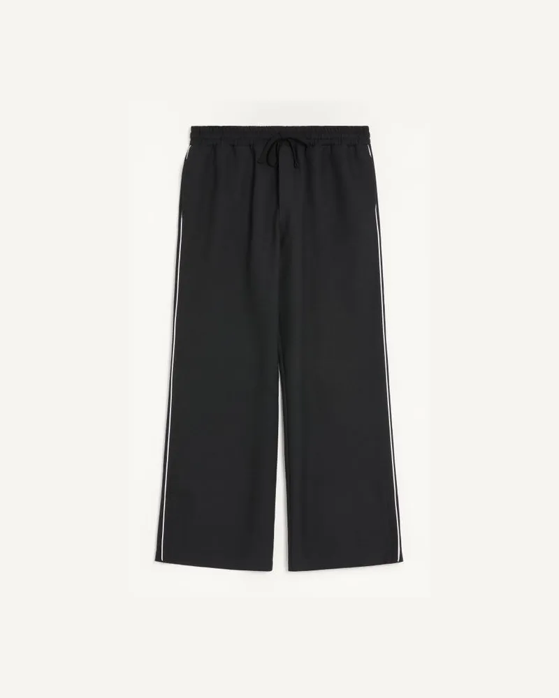 Valentino Garavani Pantaloni Valentino in nylon con patch VLogo Uomo NERO Nero