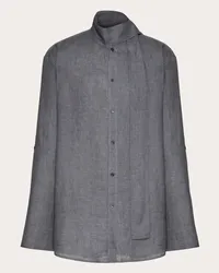 Valentino Garavani CAMICIA IN LINO CON COLLO A SCIARPA E RICAMO VLOGO SIGNATURE Uomo GRIGIO Grigio