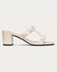 Valentino Garavani SANDALO SLIDE ROMAN STUD IN VITELLO E BORCHIE IN TONO 60MM Donna LIGHT IVORY Light