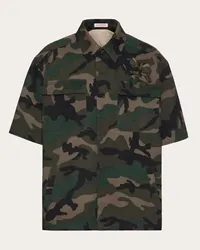 Valentino Garavani CAMICIA MANICA CORTA IN COTONE CON STAMPA CAMOUFLAGE E RICAMO CAMOUFLOWER Uomo CAMOU ARMY Camou