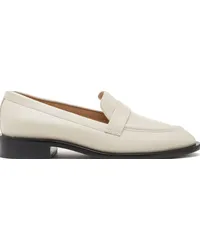 Stuart Weitzman Palmer Sleek Loafer - Donna  Avena Avena