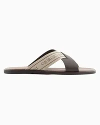 Giorgio Armani OFFICIAL STORE Sandali Cross In Pelle E Nastro Bicolore Marrone