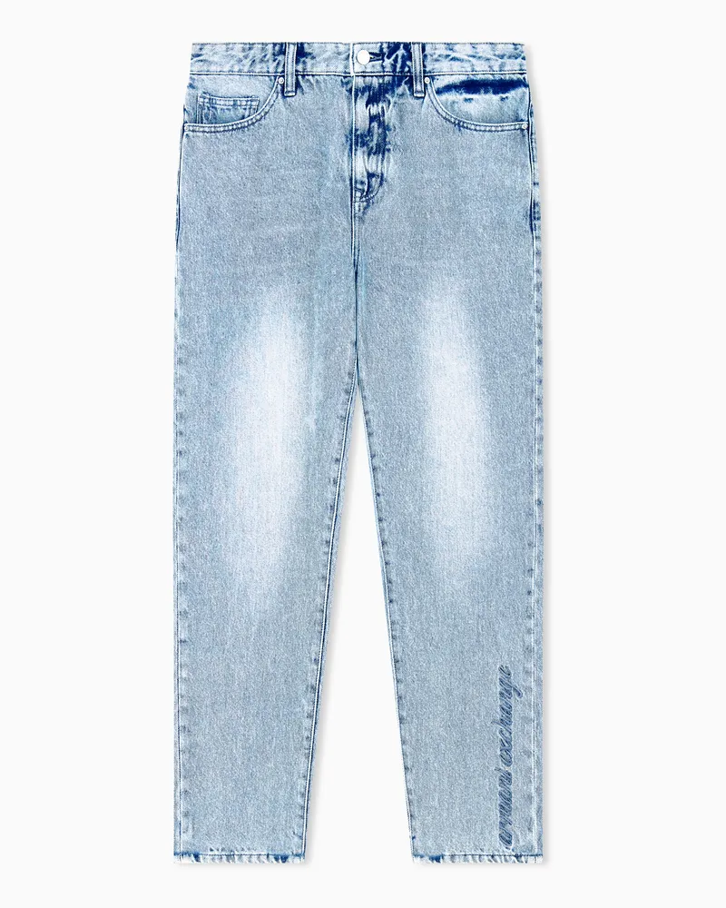 Armani Exchange Jeans 5 tasche over in denim rigido con logo Blu
