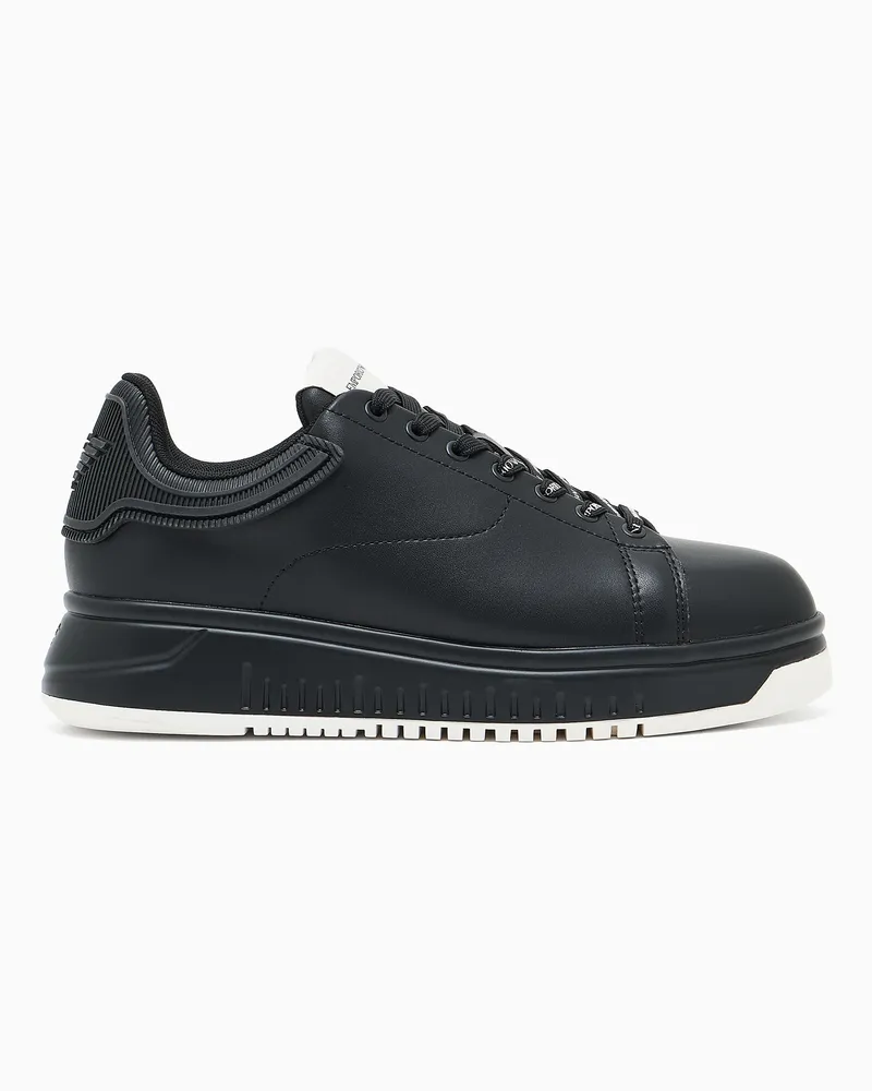 Emporio Armani Sneakers in pelle con retro in gomma e suola zigrinata Nero