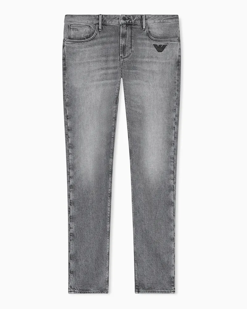 Emporio Armani Jeans J06 slim fit in denim washed con ricamo aquila Grigio