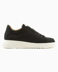 Emporio Armani OFFICIAL STORE Sneakers In Nabuk Con Suola Zigrinata Nero